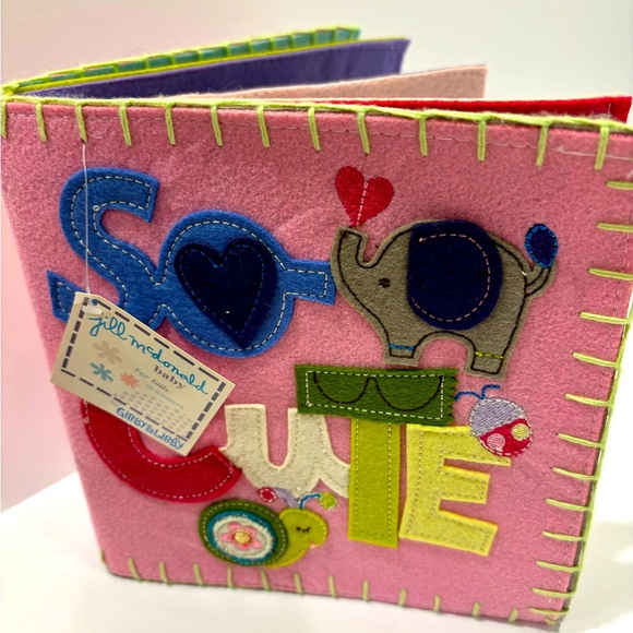 NWT Jill McDonald Baby Book - So Cute Cloth Baby Book, Gibby & Libby - Picture 2 of 10